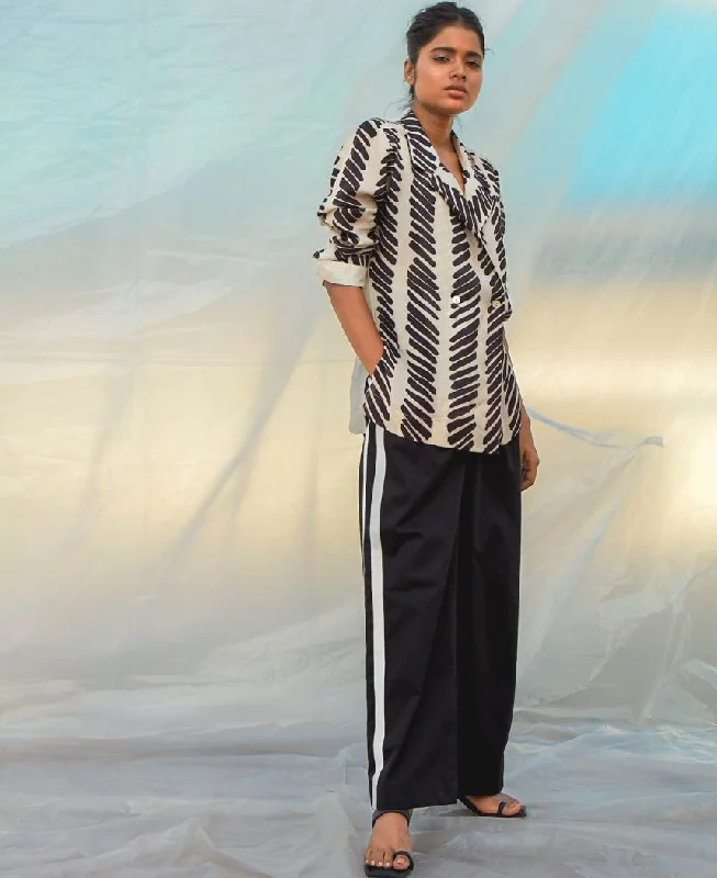 Weekend Offers That Shine Side Stripe Pants