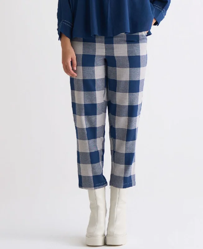 Weekend Discounts Worth Grabbing New Narrow Bottoms