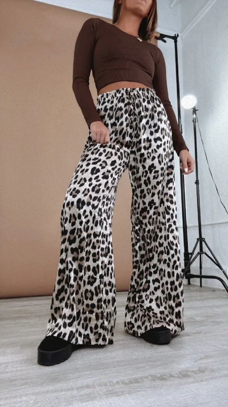 Time-Sensitive Demi Drawstring Leopard Print Pants