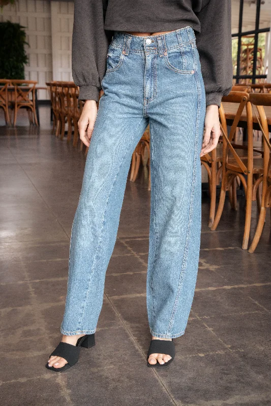 Weekend Discounts to Grab Aster Straight Jean, Swarm | Free People