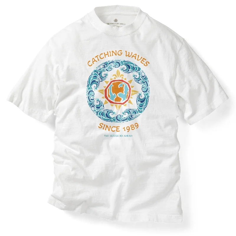 Weekend Deals to Make You Smile Catching Waves Printed T-Shirt