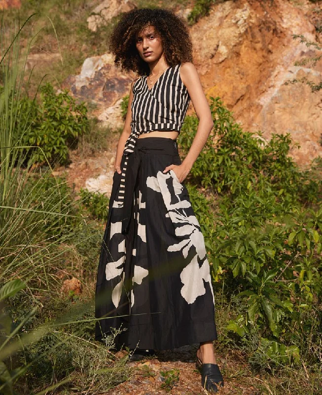 Weekend Offers That Dazzle Desire of Elixir Trouser