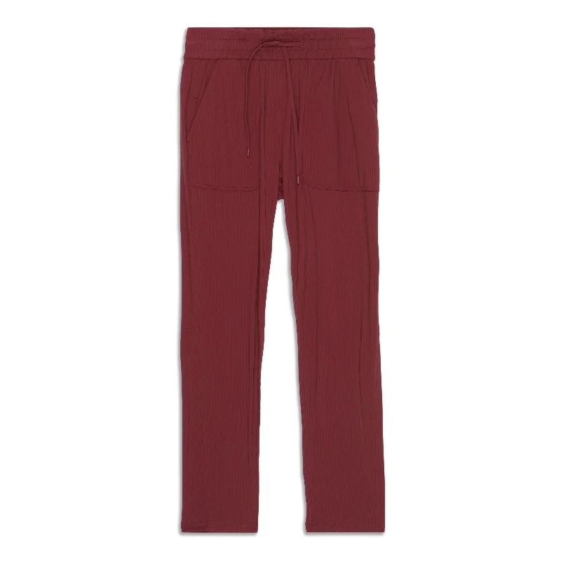 Today Only Beyond The Studio Pant Slim - Resale