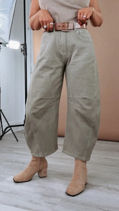 Weekend Bargains Galore Mid Rise Barrel Jeans, Green