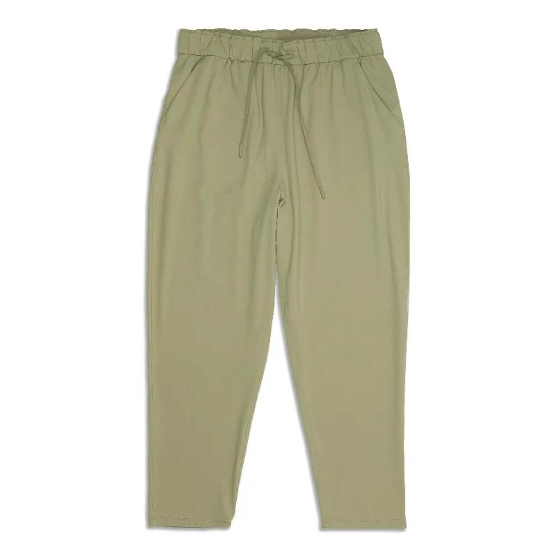 Weekend Bargains to Love Keep Moving Pant 7/8 High-Rise - Resale