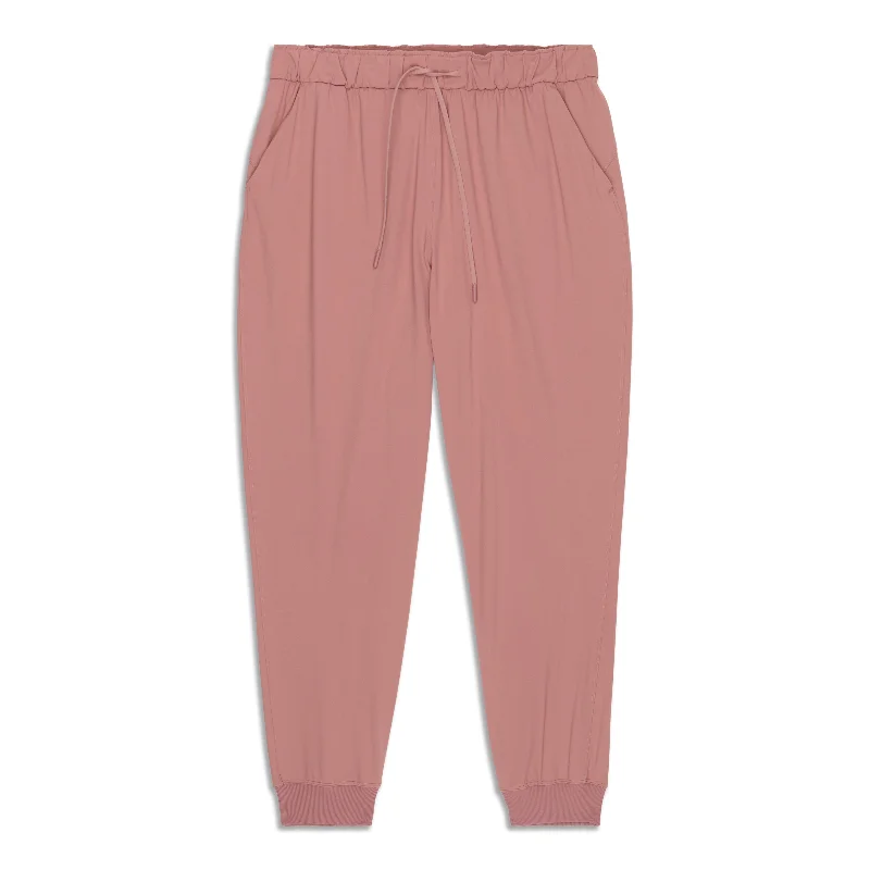 Weekend Offers That Amaze Stretch High-Rise Jogger - Resale