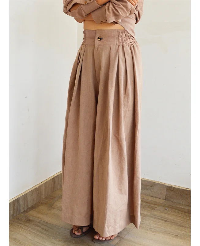 Weekend Discounts to Enjoy Sand Trousers