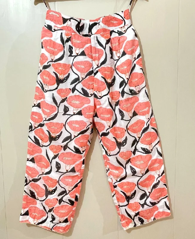 Savings Galore Outline Floral Pants