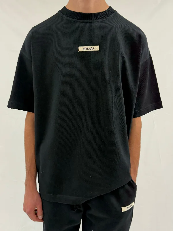 Weekend Deals That Wow Black Core Heavyweight T-shirt.