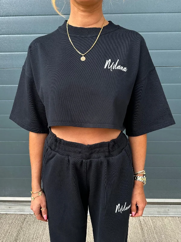 While Supplies Last Black Essential Cropped Heavyweight T-shirt.
