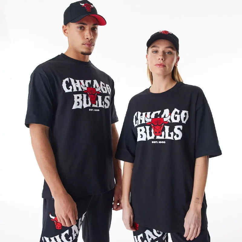 Weekend Bargains to Celebrate Chicago Bulls NBA Graphic Black Oversized T-Shirt