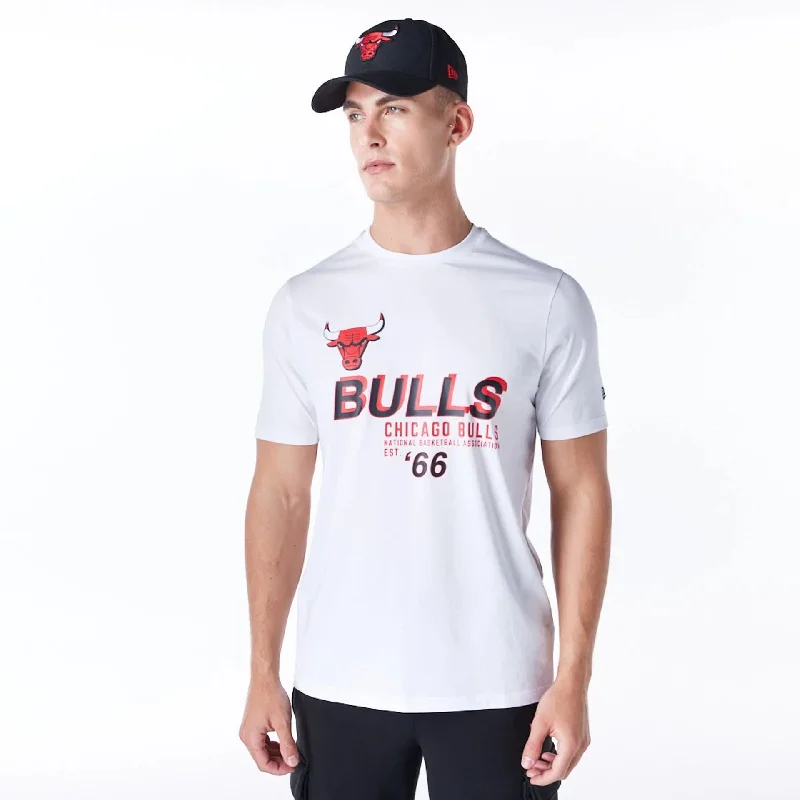 Weekend Savings Spectacular Chicago Bulls NBA Graphic White T-Shirt