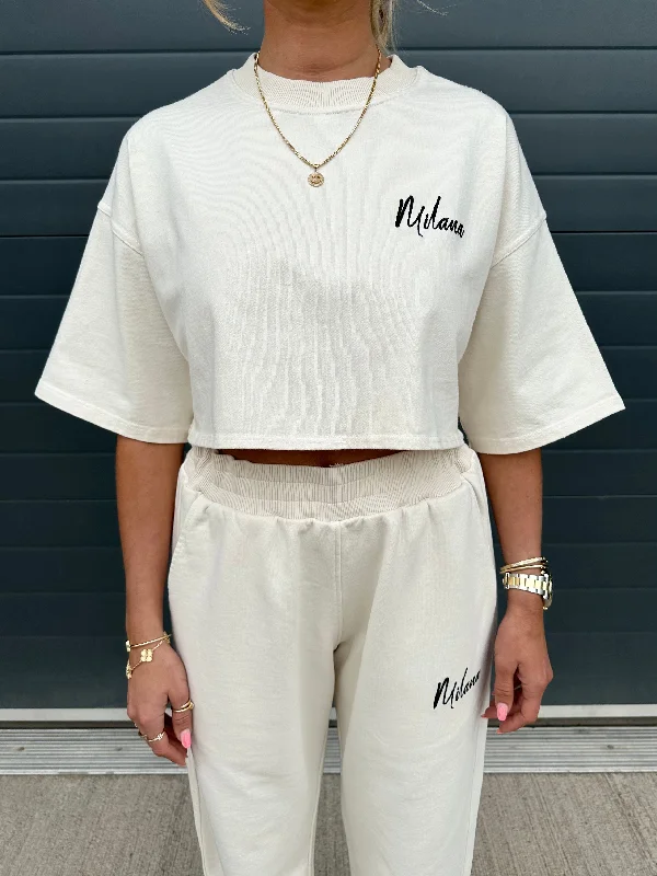 Friends and Family Sale Cream Essential Cropped Heavyweight T-shirt.