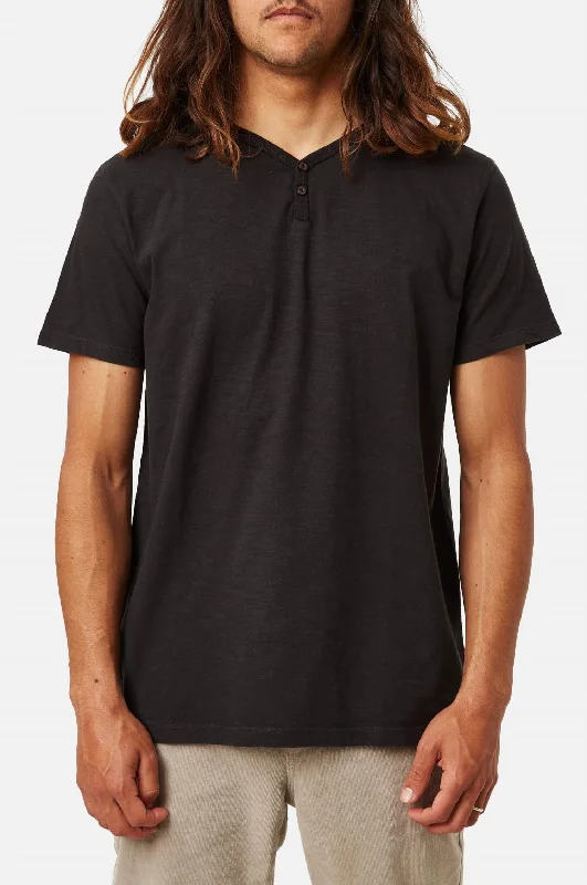 Act Fast Folk Henley Tee In Black