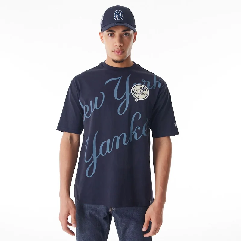 Massive Deals New York Yankees MLB Script Graphic Navy Oversized T-Shirt