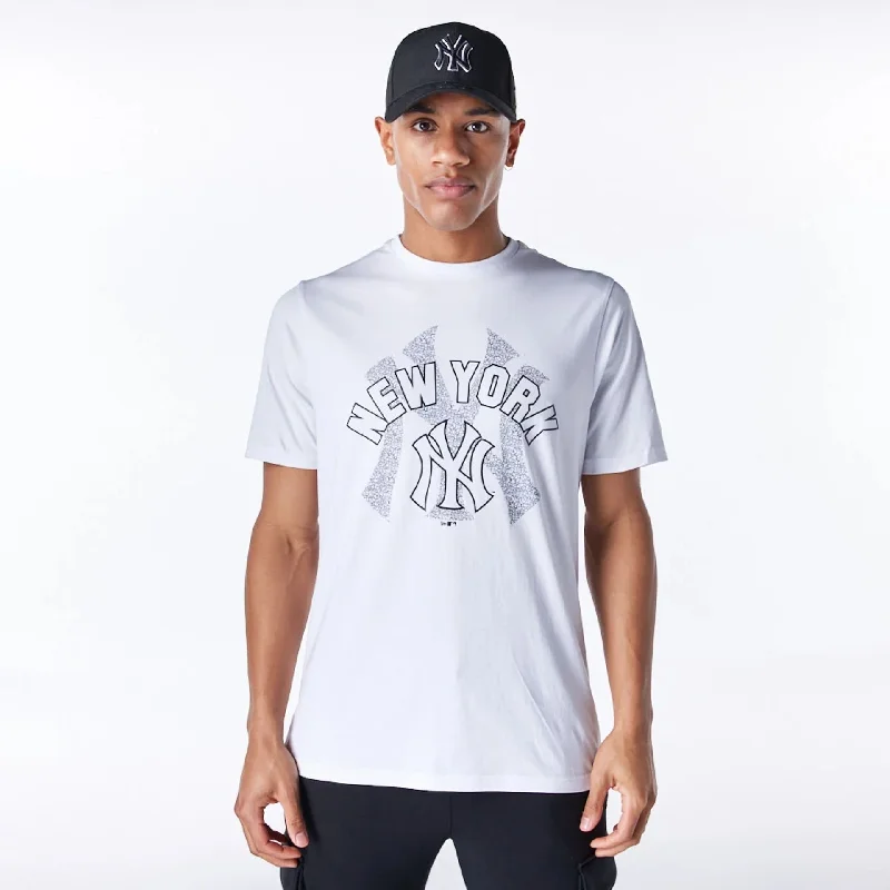 Weekend Discounts to Celebrate New York Yankees MLB Team Logo Graphic White T-Shirt