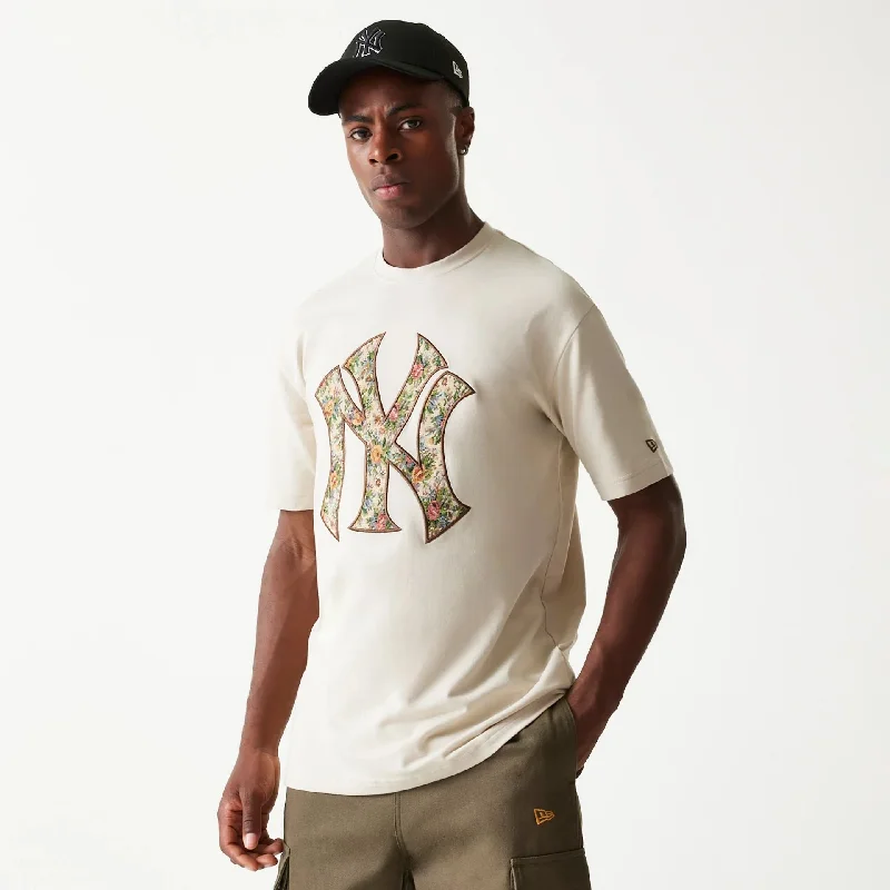 Mega Deal New York Yankees Upholstery Light Beige T-Shirt