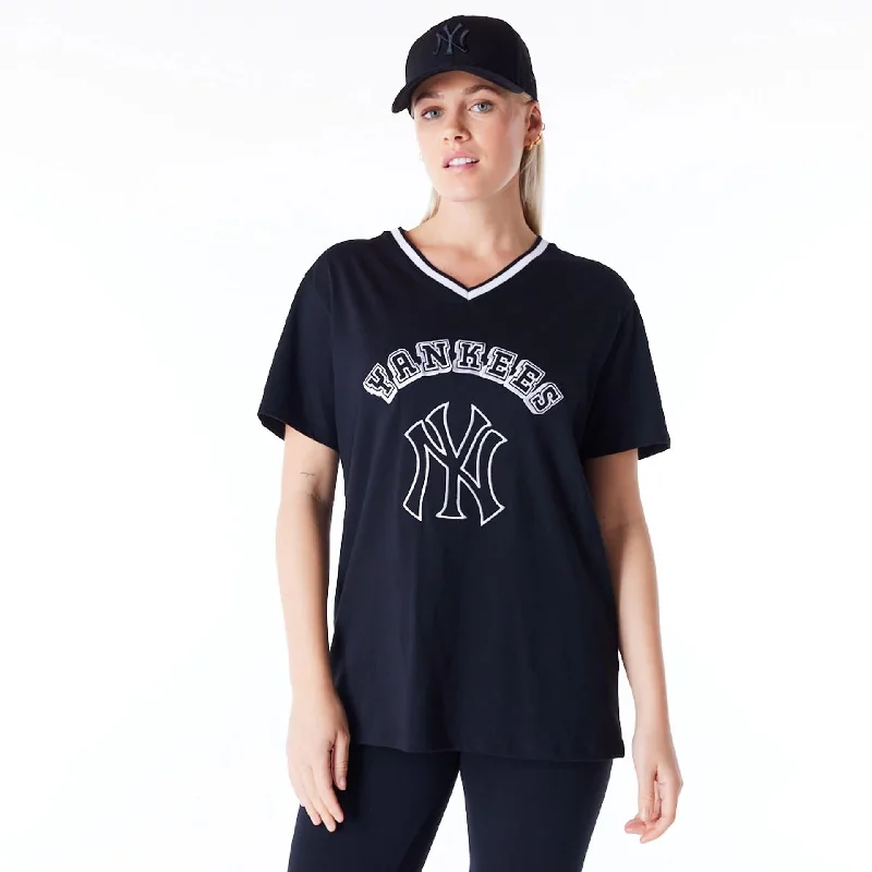 Weekend Bargains to Enjoy New York Yankees Womens MLB Graphic Black V Neck T-Shirt