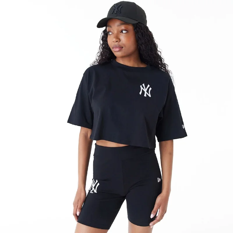 Limited Edition New York Yankees Womens MLB Lifestyle Black Crop T-Shirt