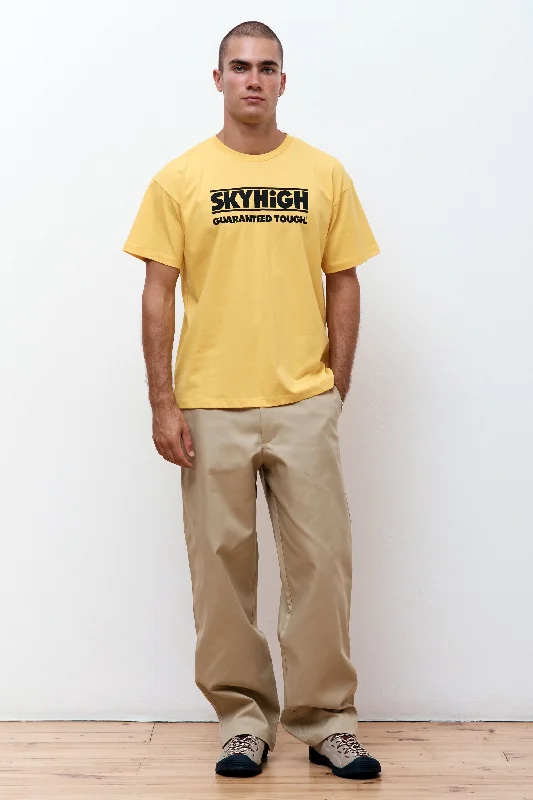 Hurry In Construction Graphic Logo T-Shirt Yellow