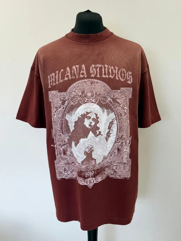 Deal Dash Washed Burgundy Saint Heavyweight T-shirt.